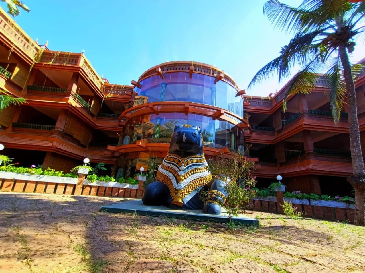 Krishna Beach Resort Kannúr Kültér fotó