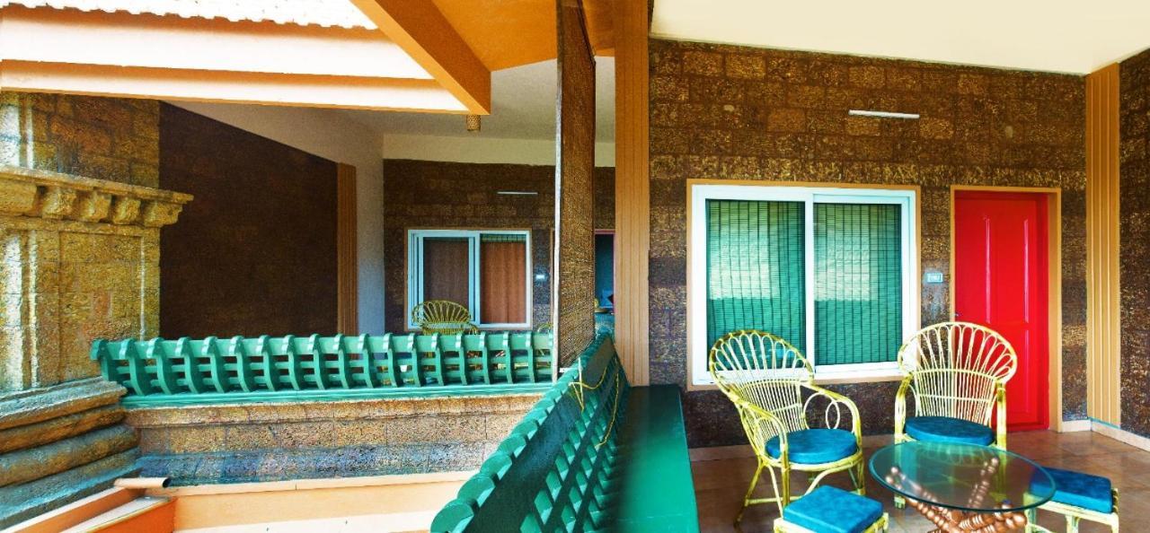 Krishna Beach Resort Kannúr Kültér fotó